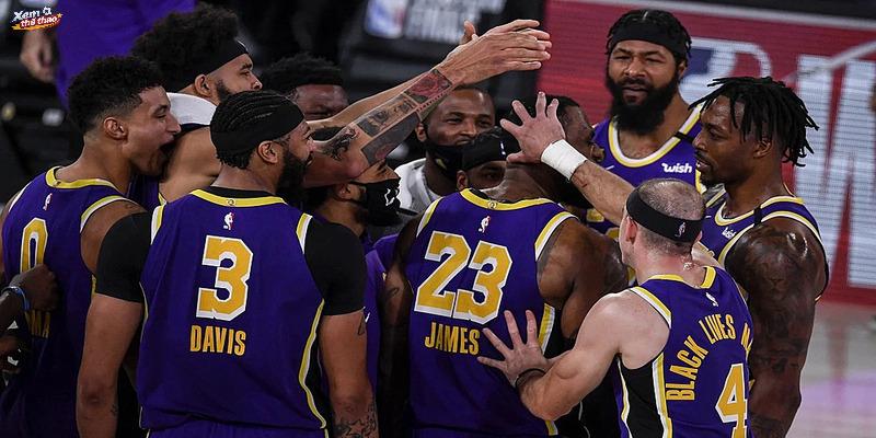 Chạm đỉnh cao cùng Los Angeles Lakers