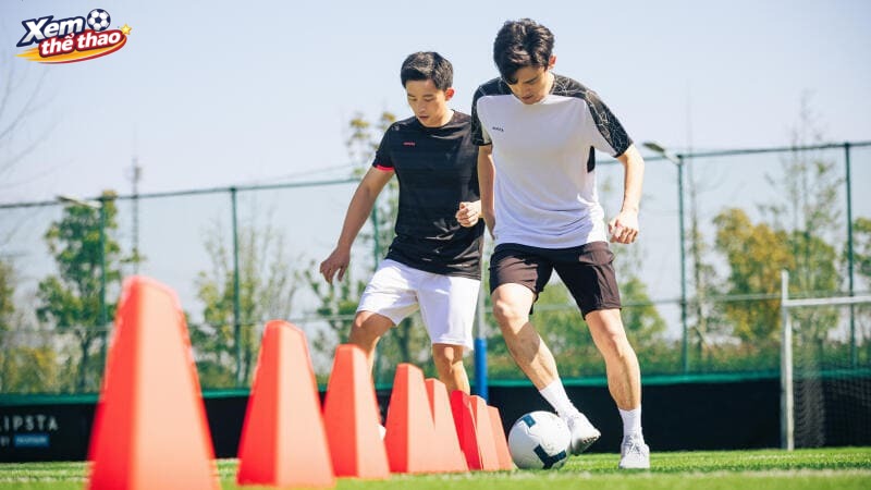Lựa bóng đá dựa theo kích thước và độ tuổi
